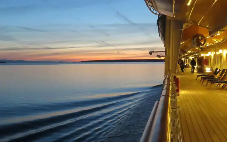 Delivering training onboard without buying shore time
